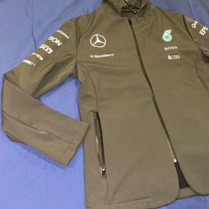 Mercedes amg formula one jacket💧
